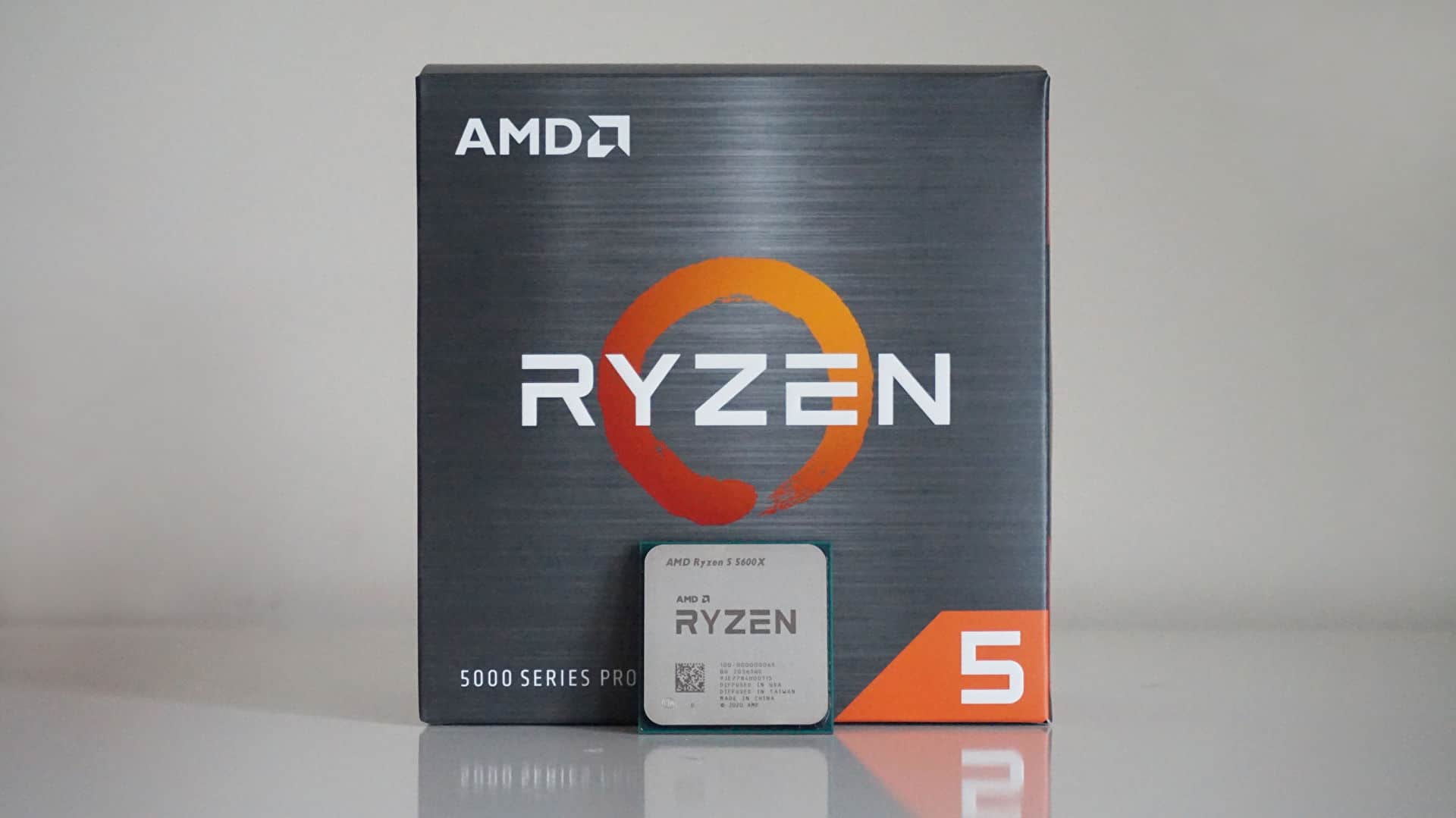 AMDAMD Ryzen 5 5600X BOX - PCパーツ